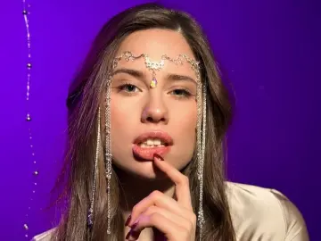 Livejasmin Nude Webcam of AngelineDivinne