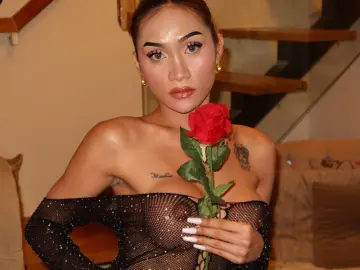 Livejasmin Free Porn Cam of MarigonaCarolina