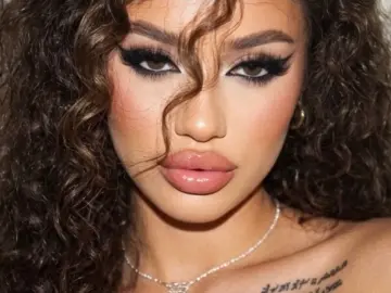 Livejasmin Live Porn of CelineCherie