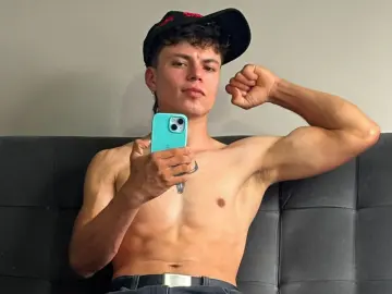 Livejasmin Free Porn Cam of AlexBetancourt