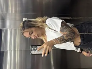 Myfreecams Nude Webcam of MaddieM1