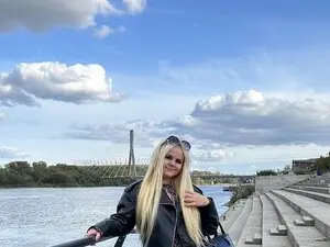 Myfreecams Free Live Porn of white_choco