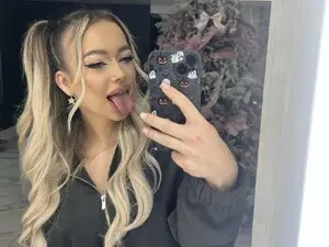 Myfreecams Sex Chat of KylieJoyce