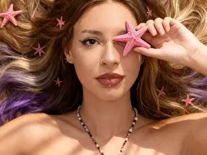 Myfreecams Nude Webcam of CoraVex