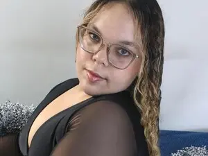 Myfreecams Sex Cam of Emmaeva