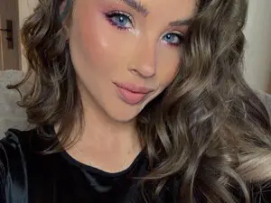 Myfreecams Adult Webcams of heySiry