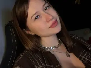 Myfreecams Live Sex Cam of B3lla19