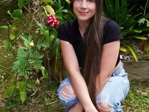 Myfreecams Nude Webcam of Emily_Montoya