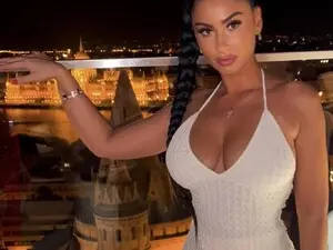 Myfreecams Live Sex Cam of Kim_Paris