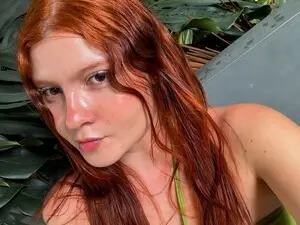 Myfreecams Live Sex Cam of maddy18_