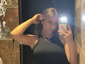 Myfreecams Sex Chat of AshleyBlush