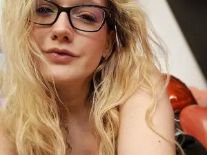 Myfreecams Live Sex of MonicMoon18