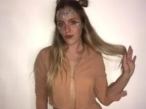 Myfreecams Free Live Porn of Emmaonlyx