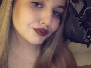 Myfreecams Sex Chat of PrettyKristin