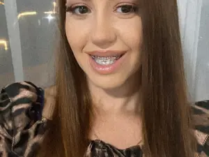 Myfreecams Live Sex Cam of AnnesCora