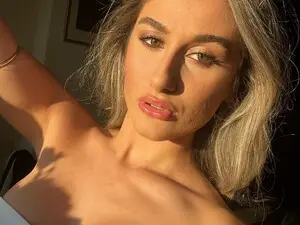 Myfreecams Free Live Porn of VanyaMavren