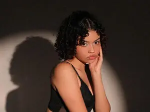 Myfreecams Adult Webcams of Chloe_Cortez