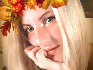 Myfreecams Free Live Porn of Helenadoll