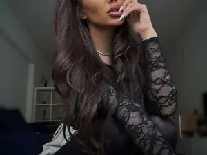 Myfreecams Live Sex Cam of ZenyaNoir