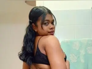 Myfreecams Nude Webcam of Juliana_Smtih