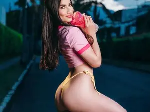 Myfreecams Live Porn of MiaDunof