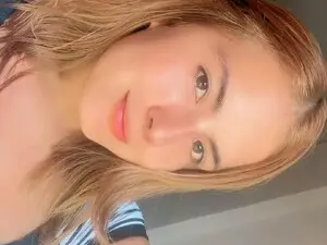 Myfreecams Adult Webcam of Lara19