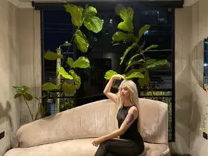 Myfreecams Adult Webcams of SaraThomson