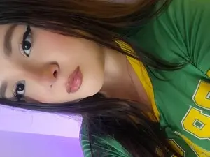 Myfreecams Live Sex Cam of Wild_lilhy