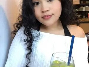 Myfreecams Live Sex Cam of Dollysweet666