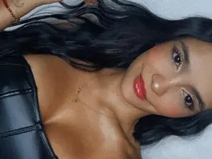 Myfreecams Sex Chat of KishaColins