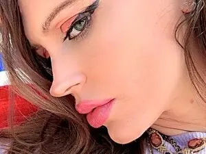 Myfreecams Nude Webcam of CaliPassion