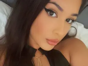 Myfreecams Nude Webcam of CherryKiss18