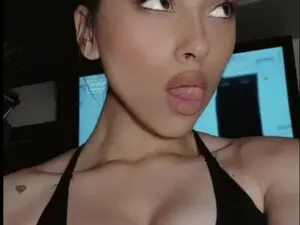 Myfreecams Free Porn Cam of Cupcake_izzy