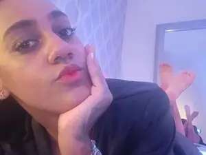 Myfreecams Live Sex Cam of OnlyGia