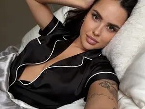 Myfreecams Private Sex Chat of NotYourNaomi