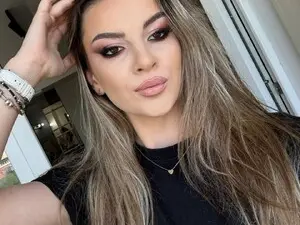 Myfreecams Nude Webcam of SweetViper