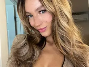 Myfreecams Nude Webcam of feralkittenn