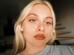 Myfreecams Sex Cam of AngelOfBoom