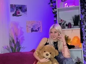 Myfreecams Free Porn Cam of EmilySwan
