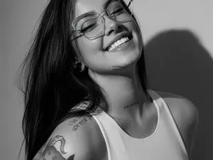 Myfreecams Sex Cam of Isa_Maiden