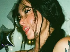 Myfreecams Live Sex Cam of Isa_Maiden