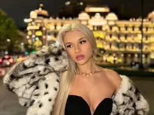 Myfreecams Free Live Porn of LovelyBianca_