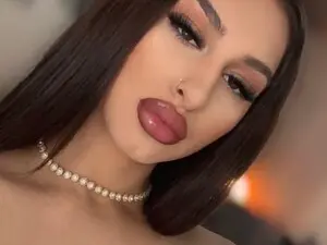 Myfreecams Free Porn Cam of KissInferno