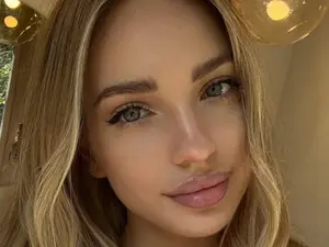 Myfreecams Live Sex of Nicole_blueberry