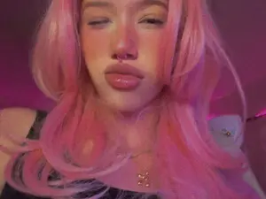 Myfreecams Adult Webcams of June_More