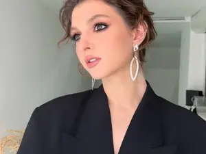 Myfreecams Watch Live Sex Cams of AliceQueeny