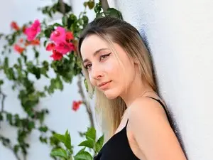 Myfreecams Free Live Porn of DinasLibrary