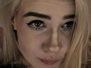 Myfreecams Free Live Porn of RedVelveten