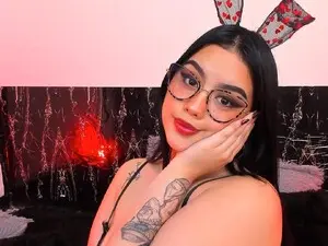 Myfreecams Sex Chat of Nicol_Ruiz