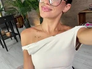 Myfreecams Free Porn Cam of ValexieLux